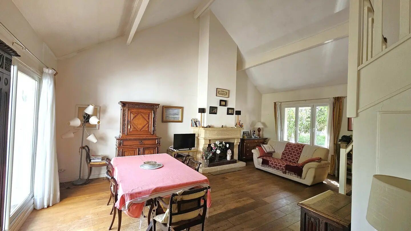 Maison à vendre, 114m², Le Mesnil-le-Roi