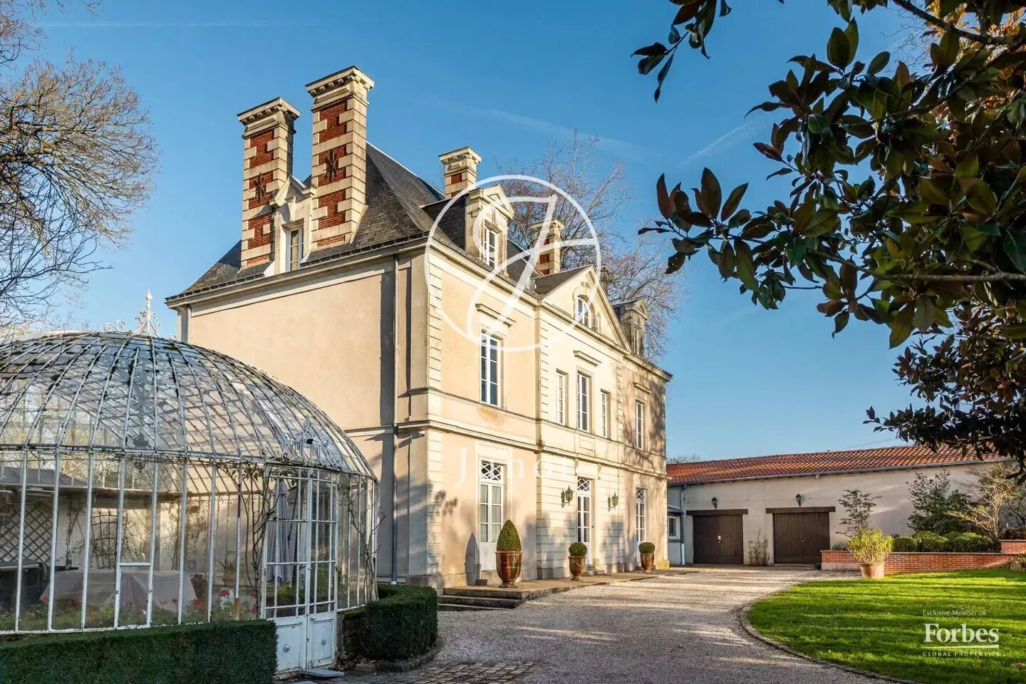 Maison à vendre, 374m², Saint-Fiacre-sur-Maine