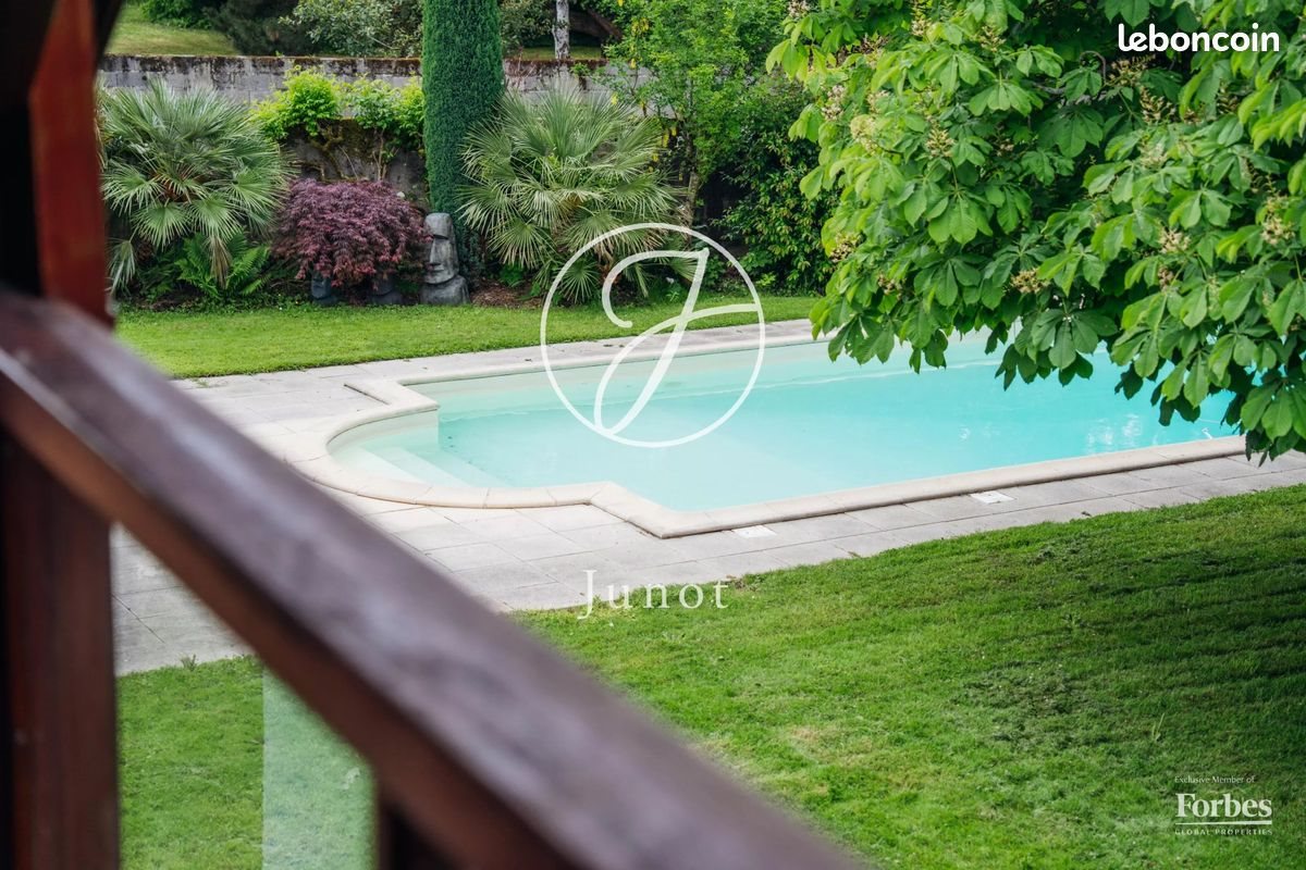 Maison à vendre, 323m², Saint-Sébastien-sur-Loire