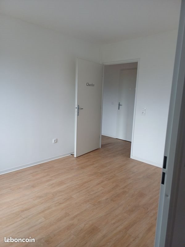 Appartement à louer, 67m², Escautpont