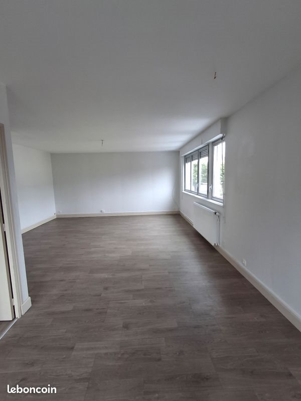 Appartement à louer, 116m², Artenay