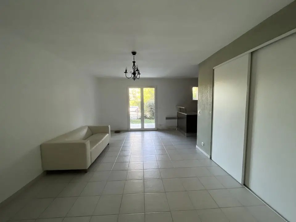 Appartement à louer, 63m², Plan-d'Aups-Sainte-Baume