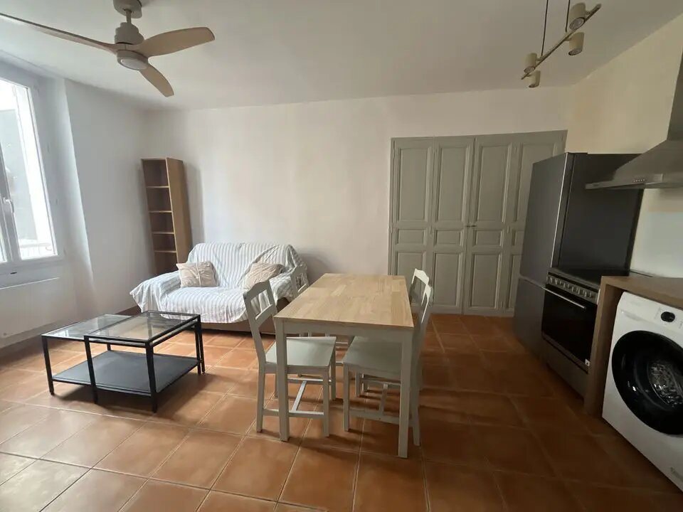Appartement à louer, 35m², Aubagne