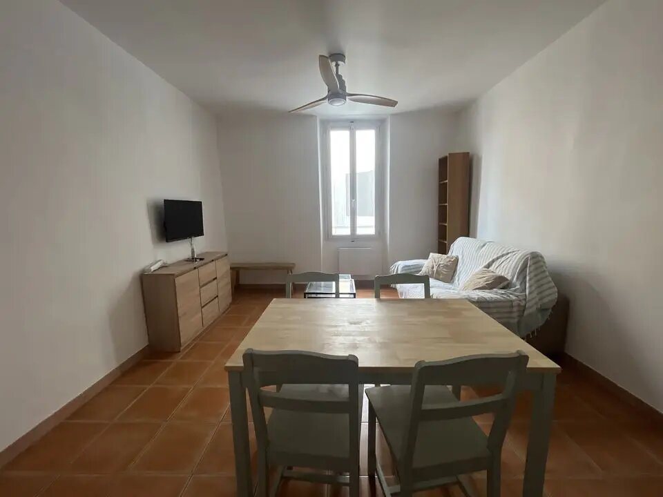Appartement à louer, 35m², Aubagne
