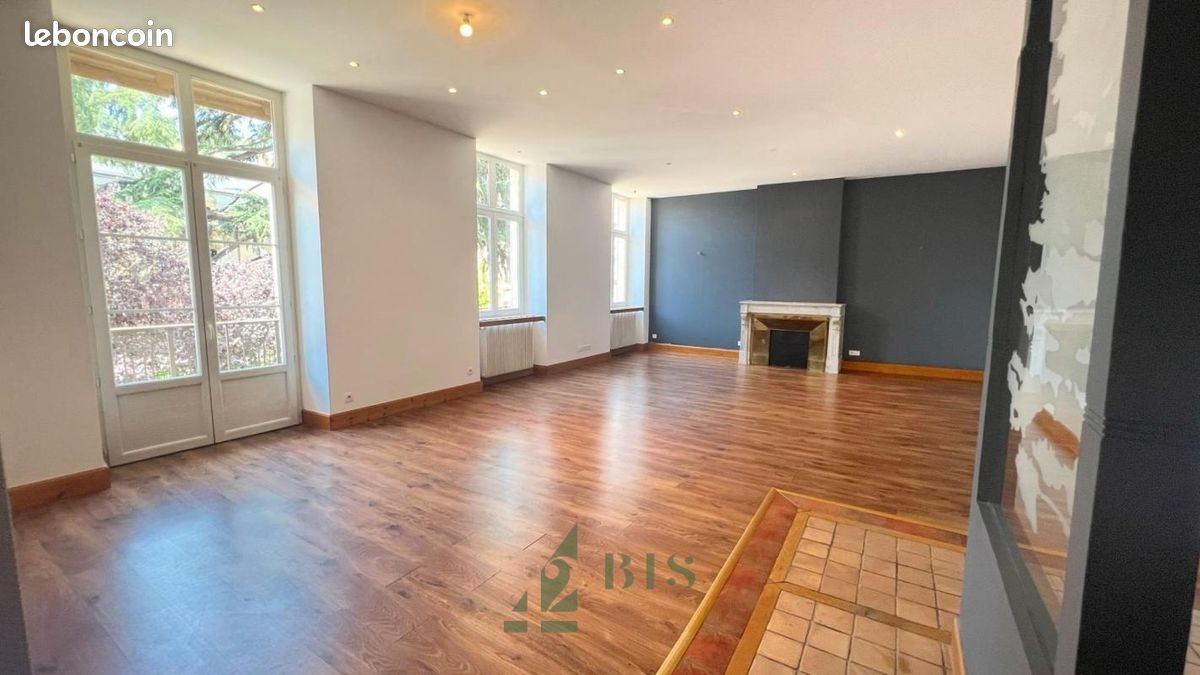 Appartement à louer, 140m², Roanne