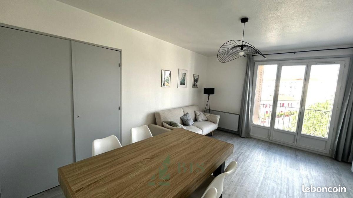 Appartement à louer, 44m², Roanne