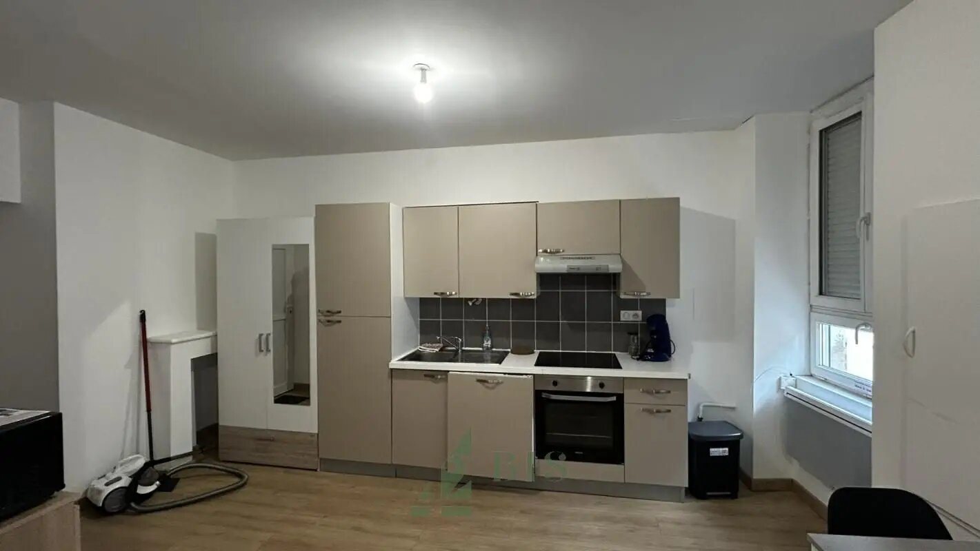 Appartement à louer, 28m², Roanne