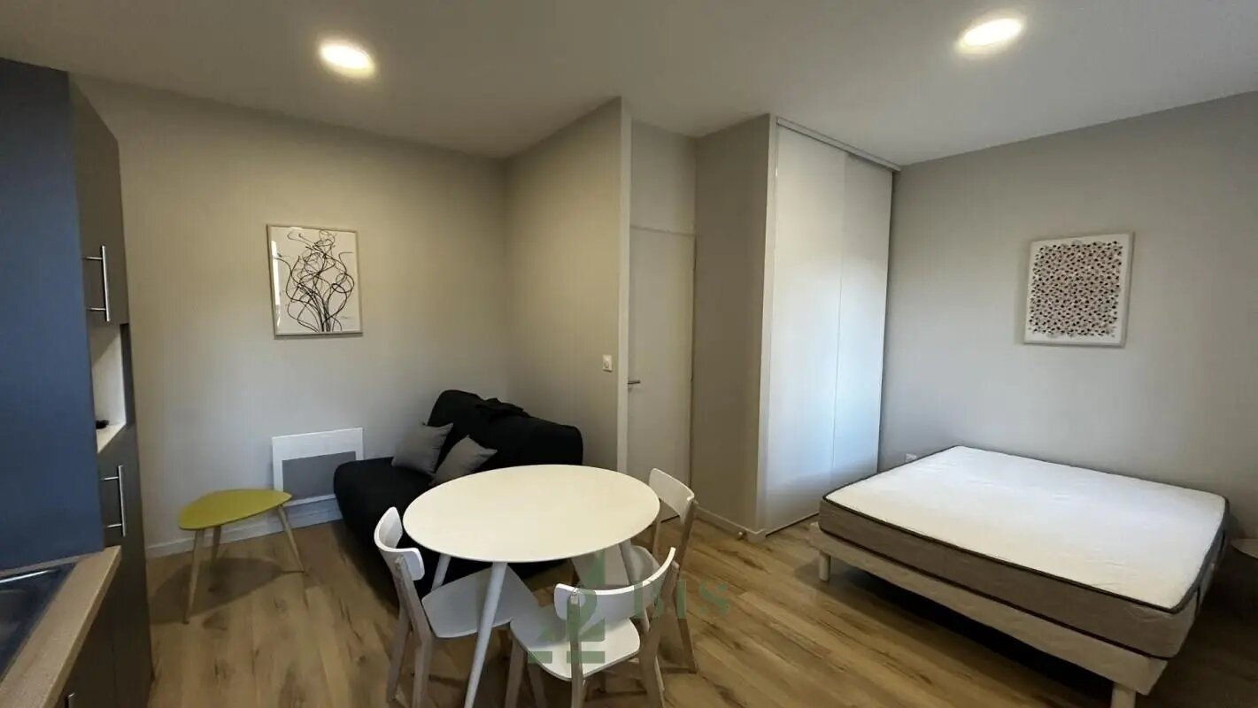 Appartement à louer, 23m², Roanne