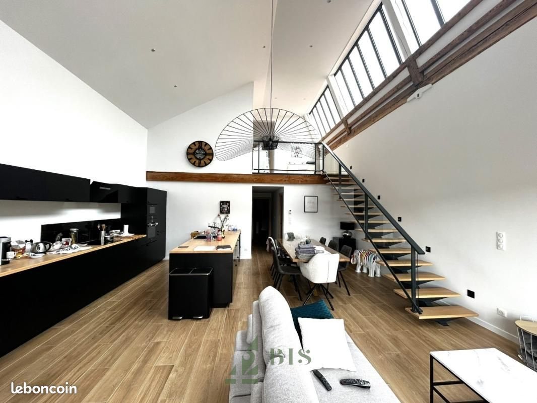 Appartement à louer, 144m², Roanne