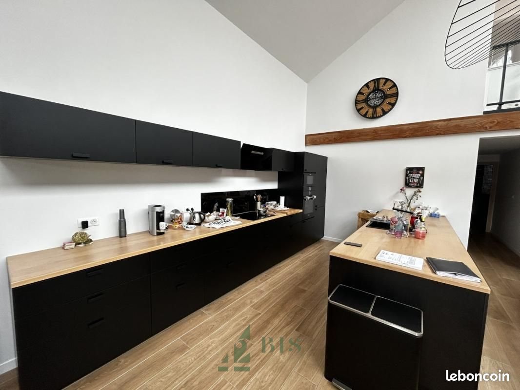 Appartement à louer, 144m², Roanne