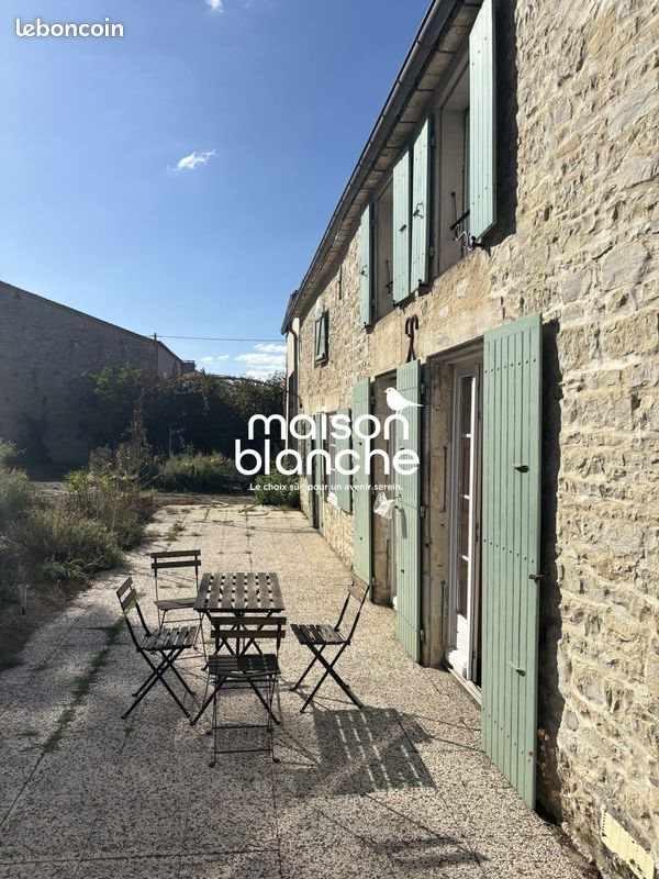 Maison à vendre, 185m², Saint-Saturnin-du-Bois