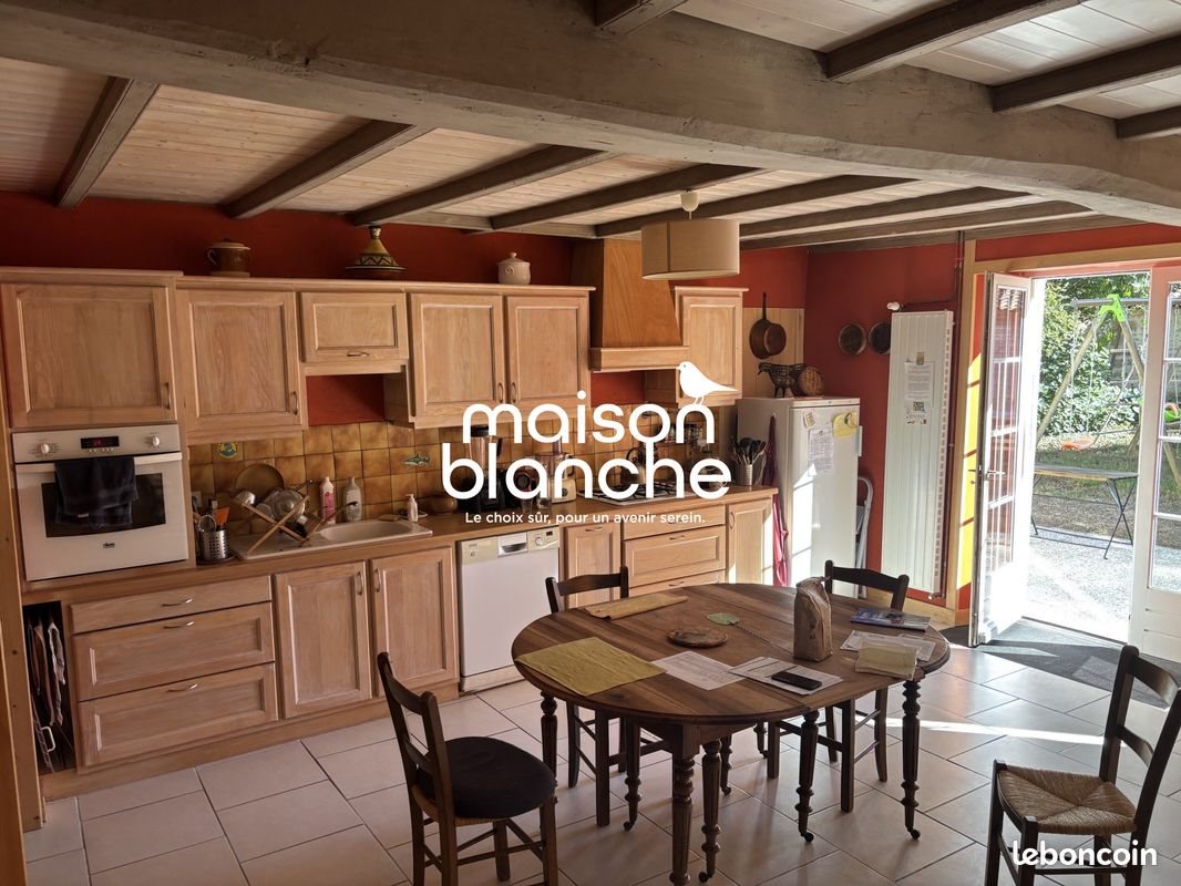 Maison à vendre, 185m², Saint-Saturnin-du-Bois