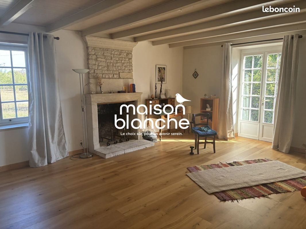 Maison à vendre, 185m², Saint-Saturnin-du-Bois