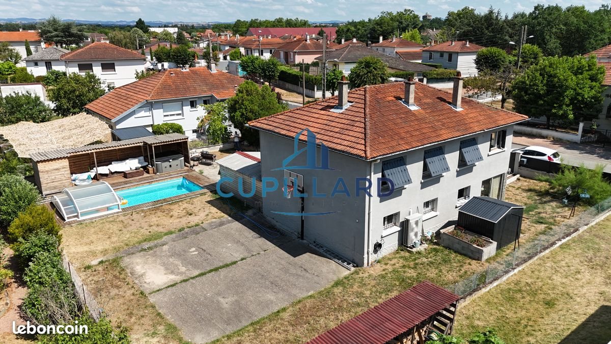 Maison à vendre, 140m², Mably