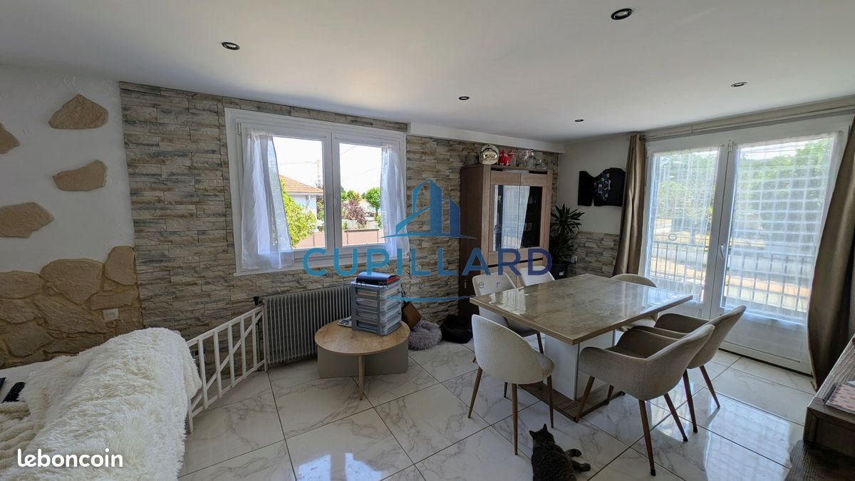 Maison à vendre, 140m², Mably