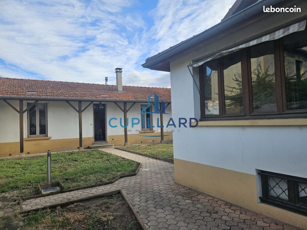 Maison à vendre, 147m², Roanne
