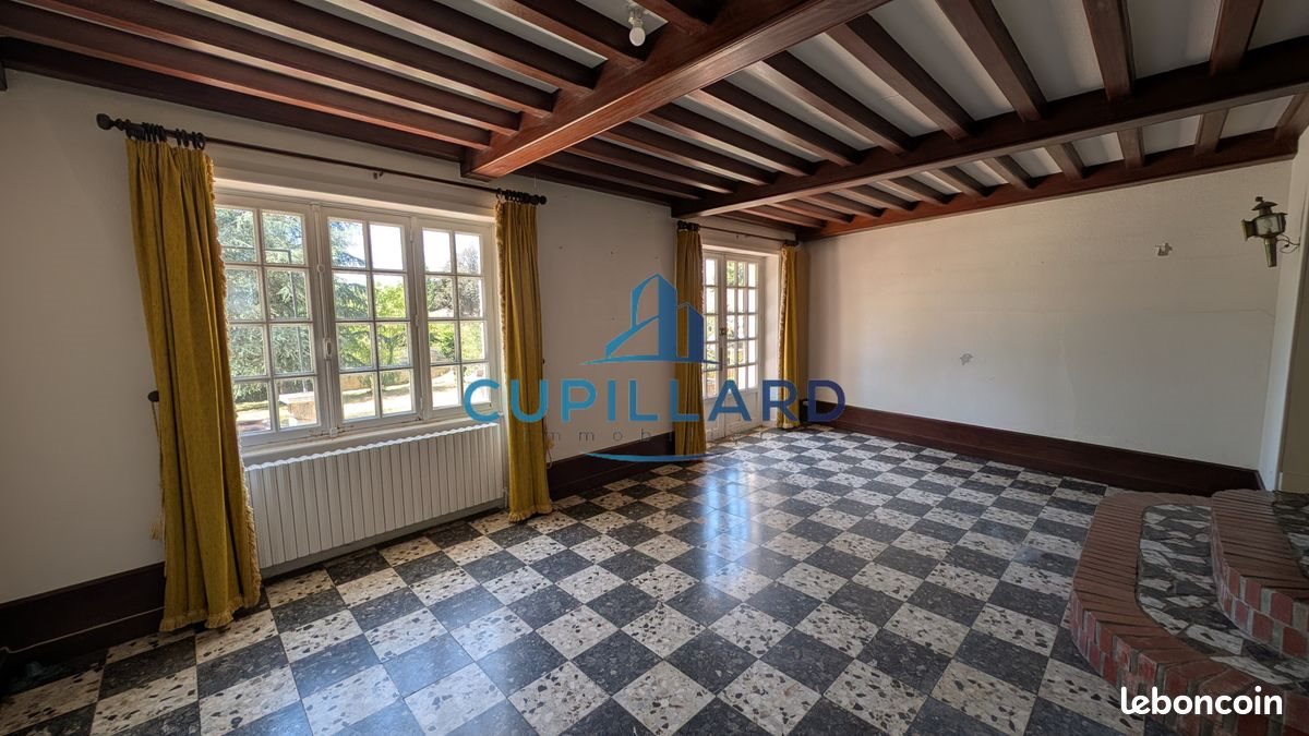 Maison à vendre, 180m², Saint-Léger-sur-Roanne