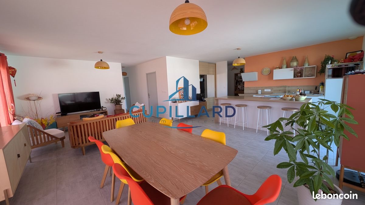 Maison à vendre, 110m², Renaison