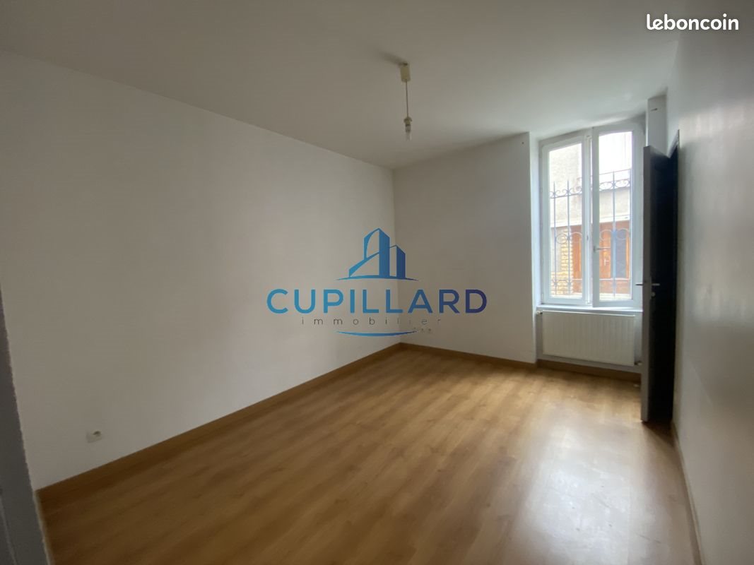 Appartement à louer, 35m², Roanne