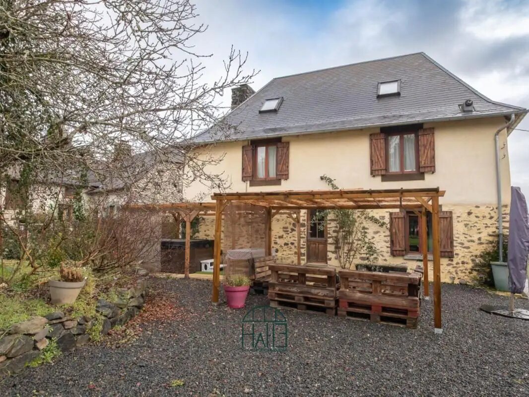 Maison à vendre, 140m², Espartignac