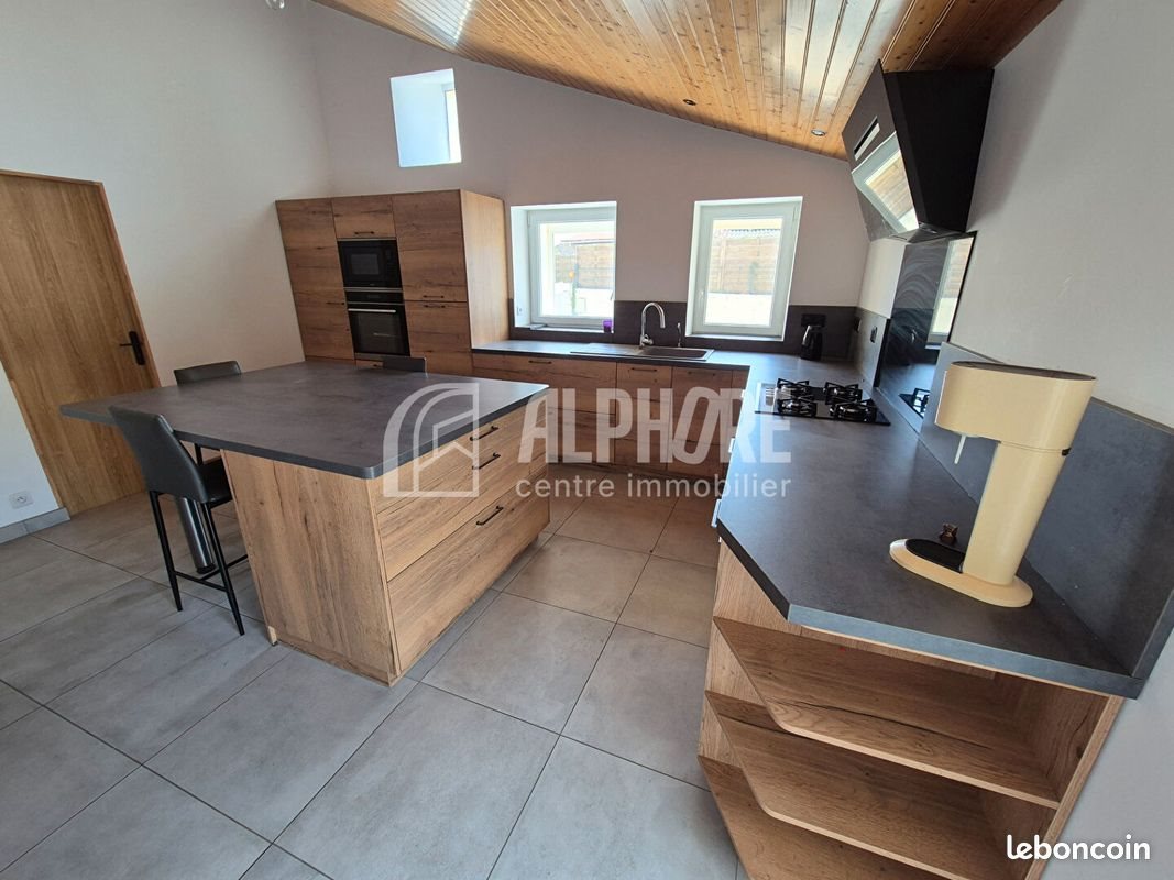 Maison à vendre, 151m², Thiré