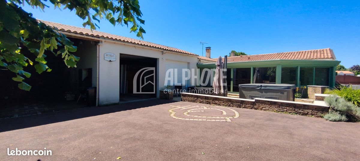 Maison à vendre, 182m², Essarts en Bocage