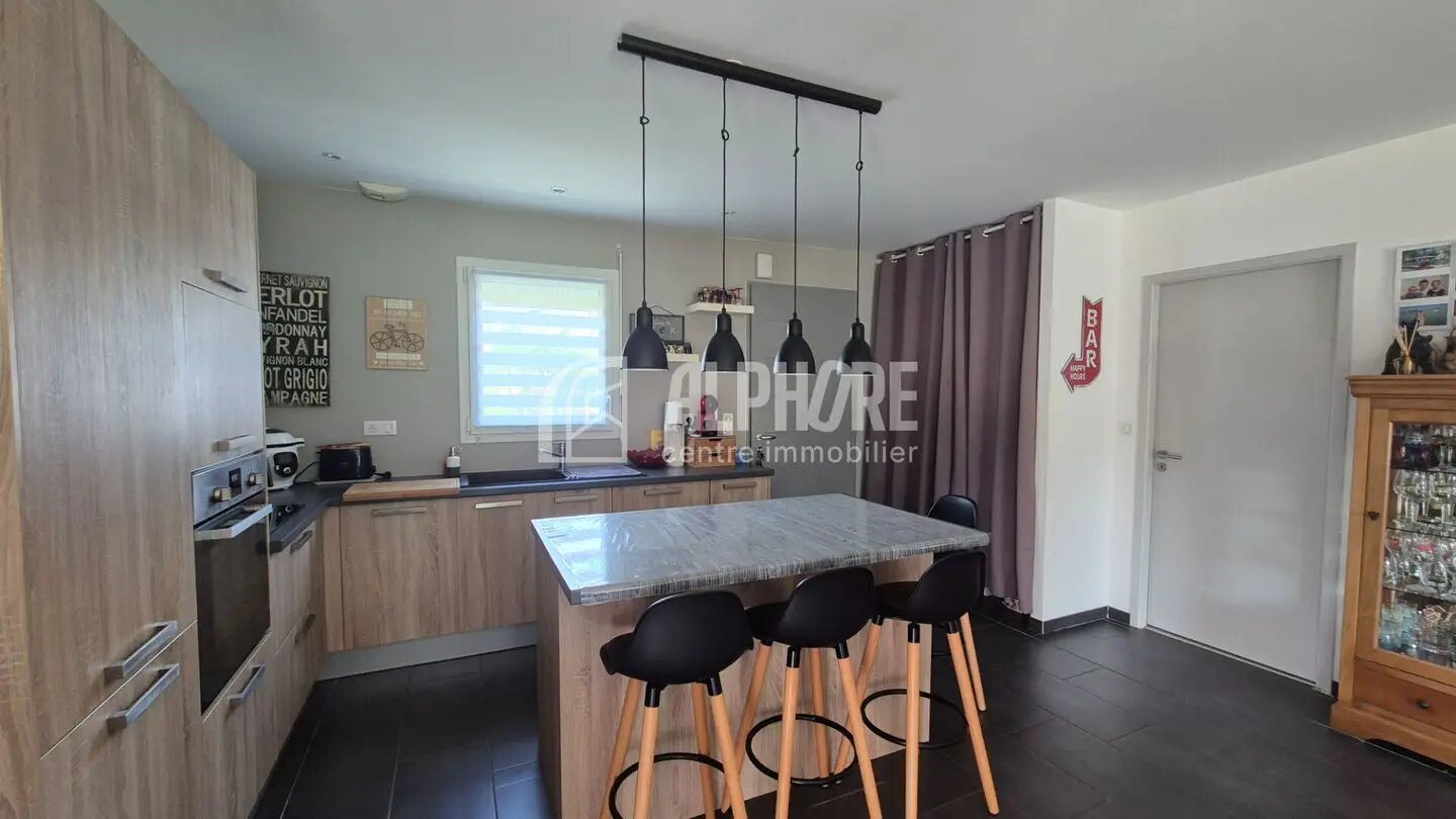 Maison à vendre, 106m², Saint-Molf