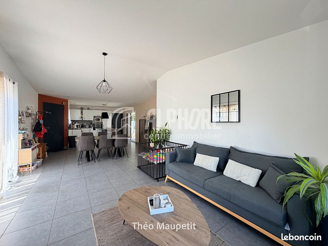 Maison à vendre, 97m², Nesmy