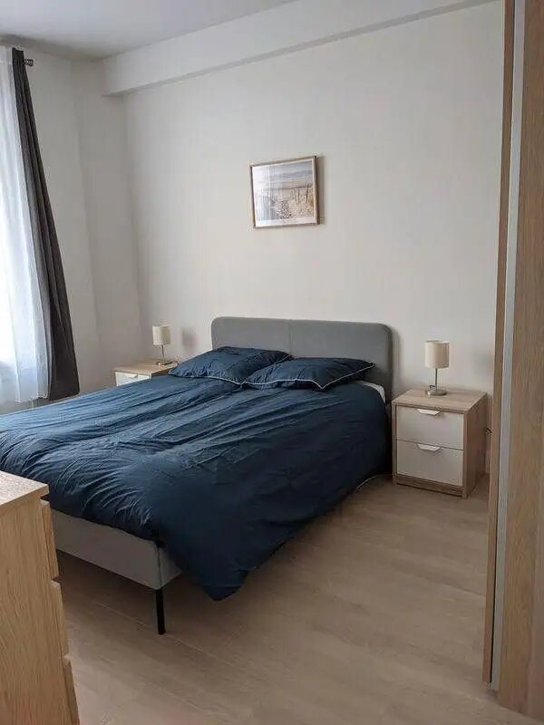 Appartement à louer, 46m², Courbevoie