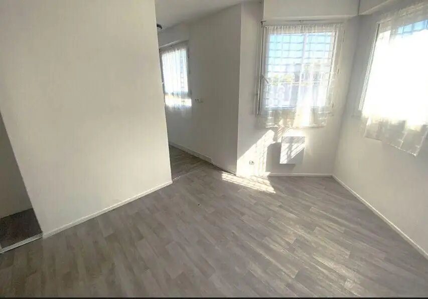 Appartement à louer, 24m², Aubervilliers