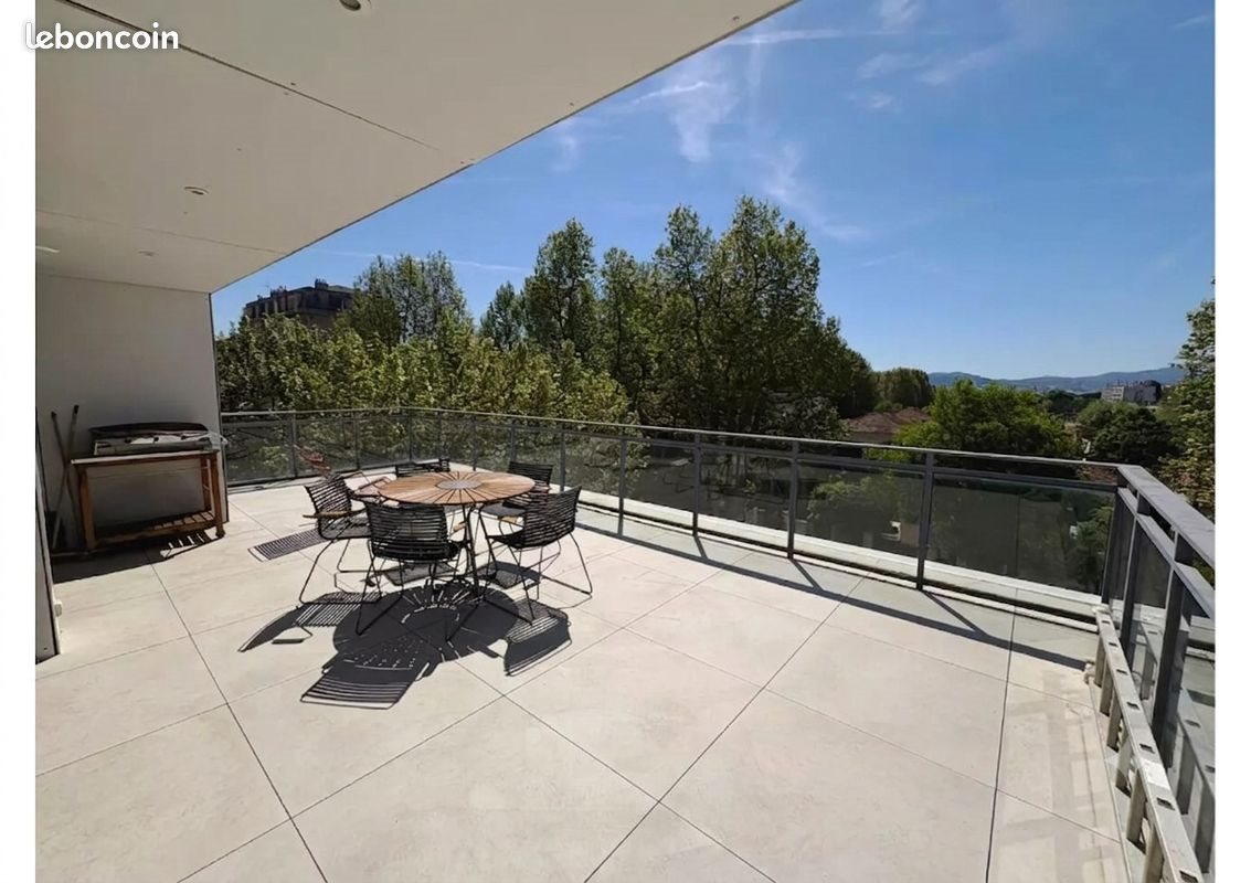 Appartement à louer, 110m², Marseille 12ème