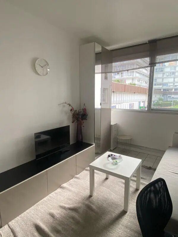Appartement à louer, 17m², Puteaux