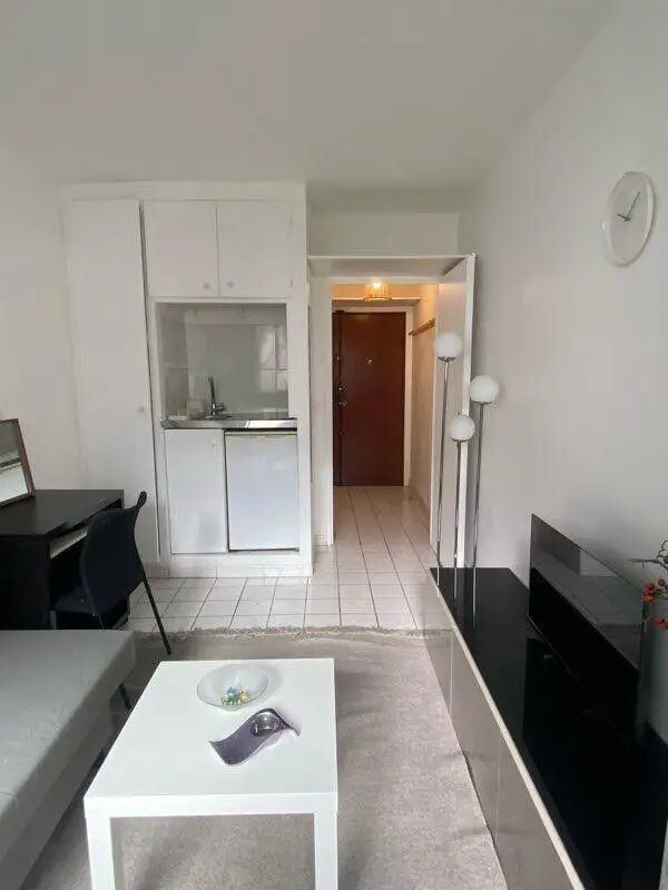 Appartement à louer, 17m², Puteaux
