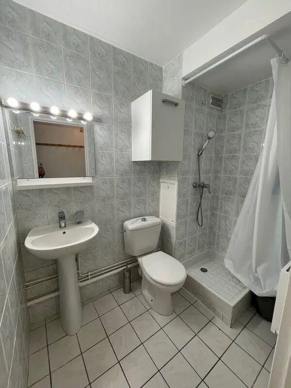 Appartement à louer, 17m², Puteaux