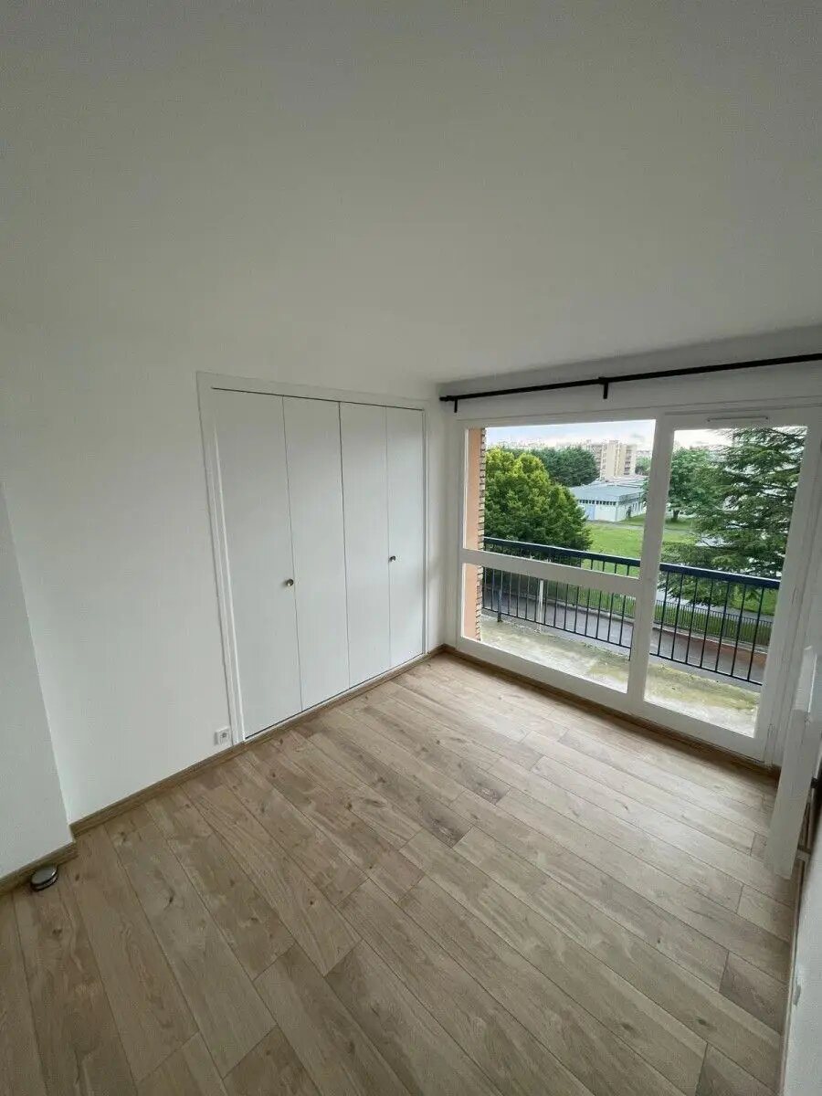 Appartement à louer, 47m², Maurepas