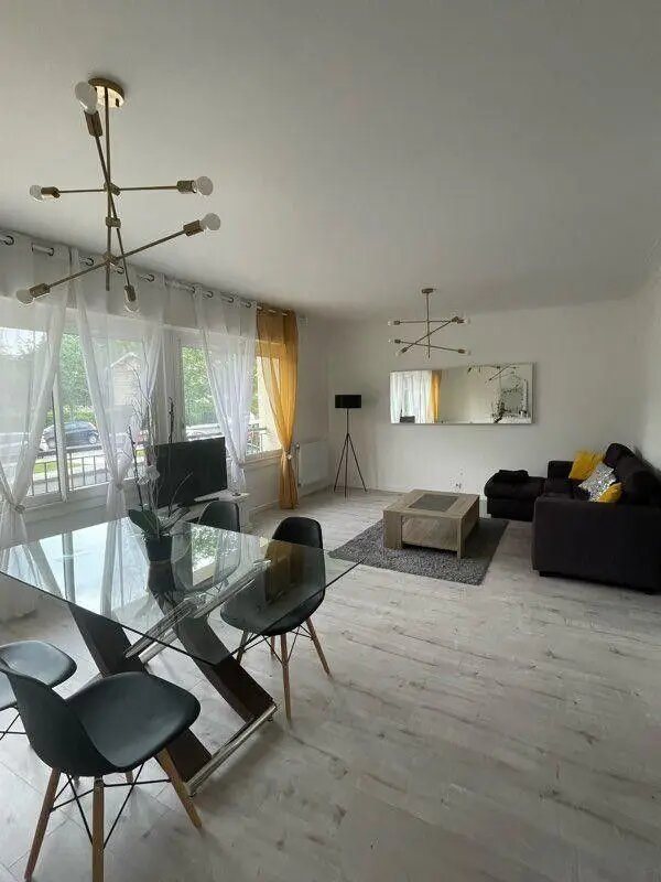 Appartement à louer, 62m², Talence