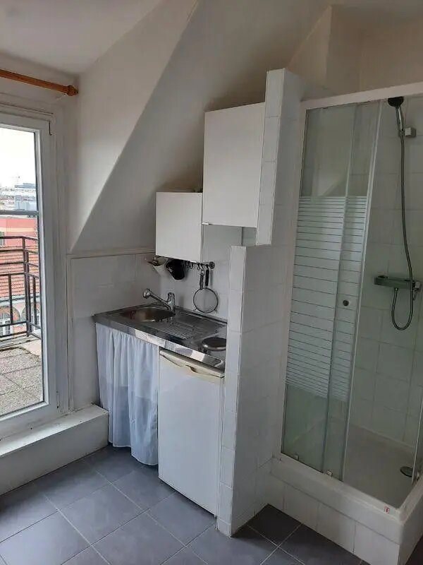 Appartement à louer, 8m², Paris 11ème