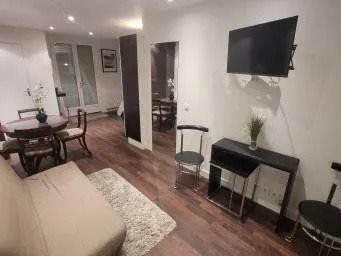 Appartement à louer, 46m², Courbevoie