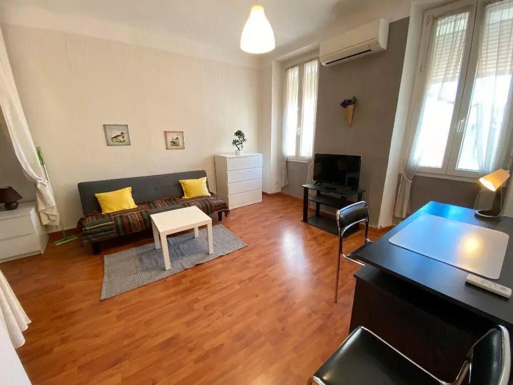 Appartement à louer, 40m², Marseille 5ème