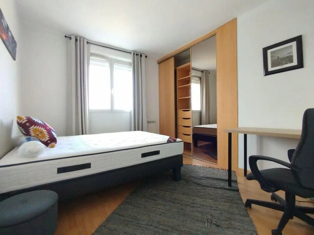 Appartement à louer, 42m², Cergy