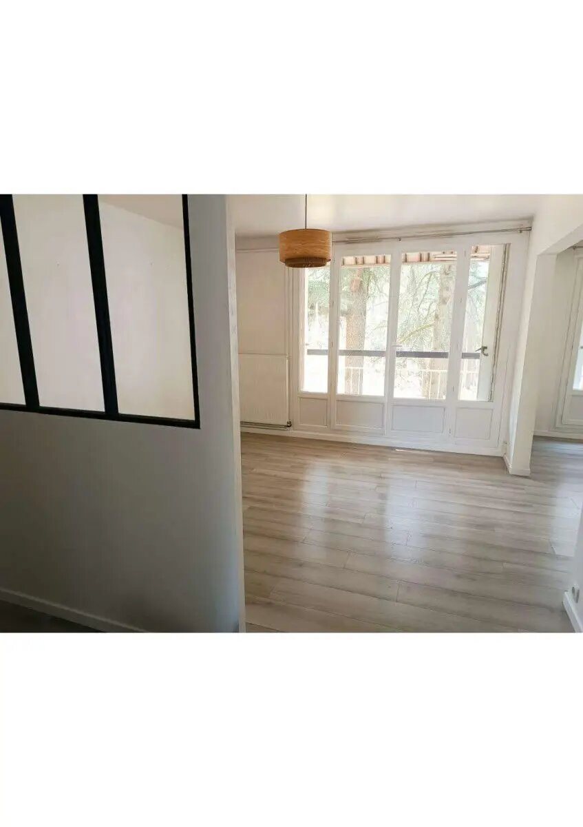 Appartement à louer, 72m², Saint-Genis-Laval