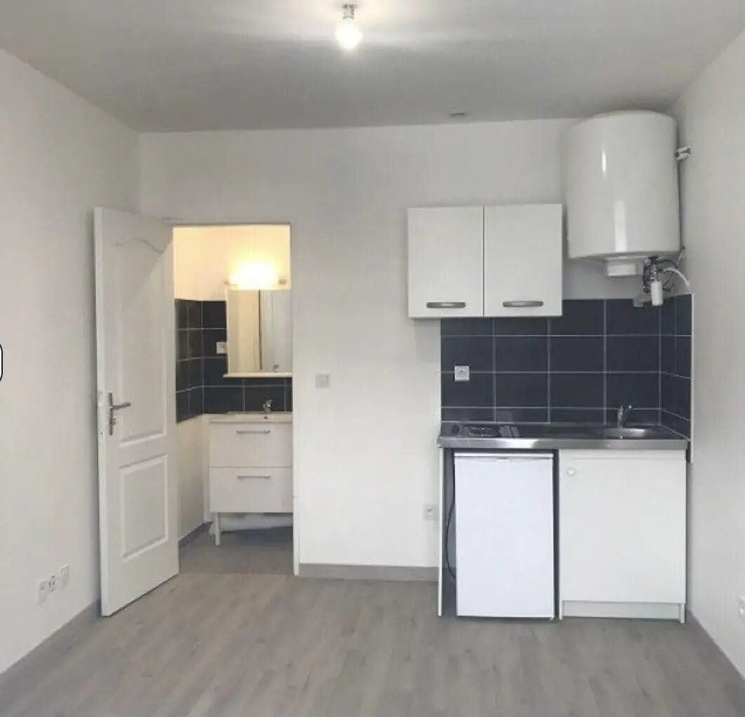 Appartement à louer, 18m², Bron