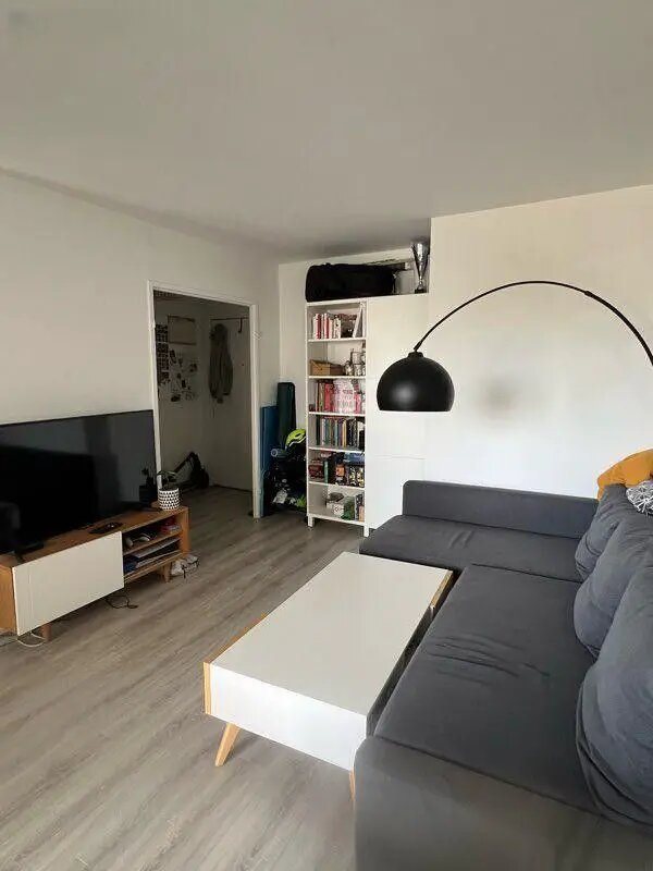 Appartement à louer, 48m², Courbevoie