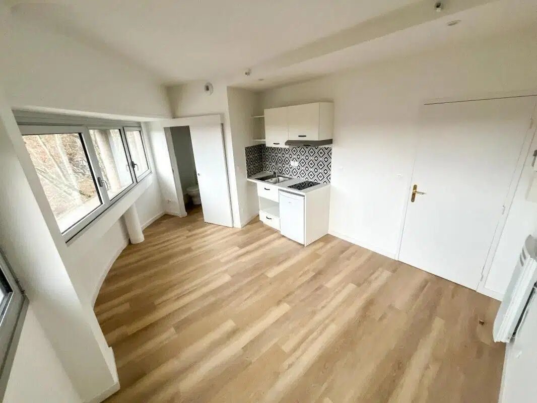 Appartement à louer, 17m², Saint-Maurice