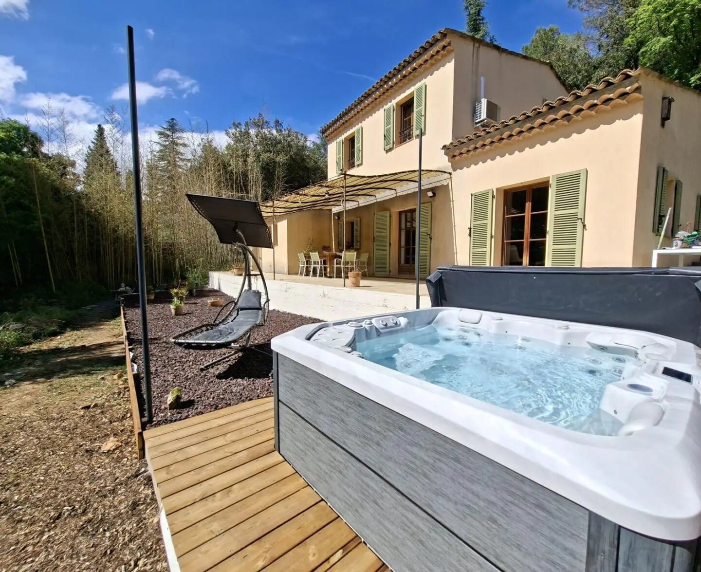 Maison à louer, 131m², Biot