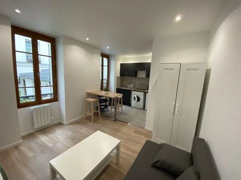 Appartement à louer, 19m², Paris 18ème