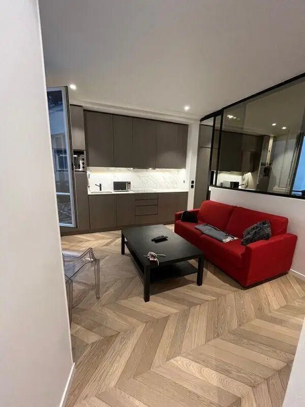 Appartement à louer, 34m², Paris 8ème
