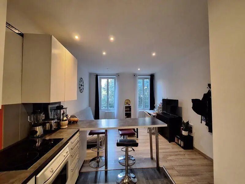 Appartement à louer, 34m², Marseille 5ème