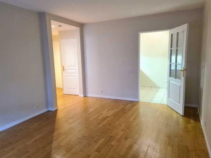 Appartement à louer, 41m², Châtillon