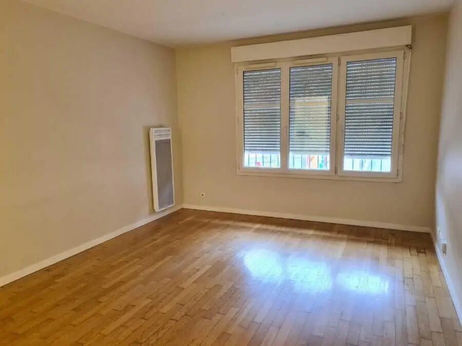 Appartement à louer, 41m², Châtillon